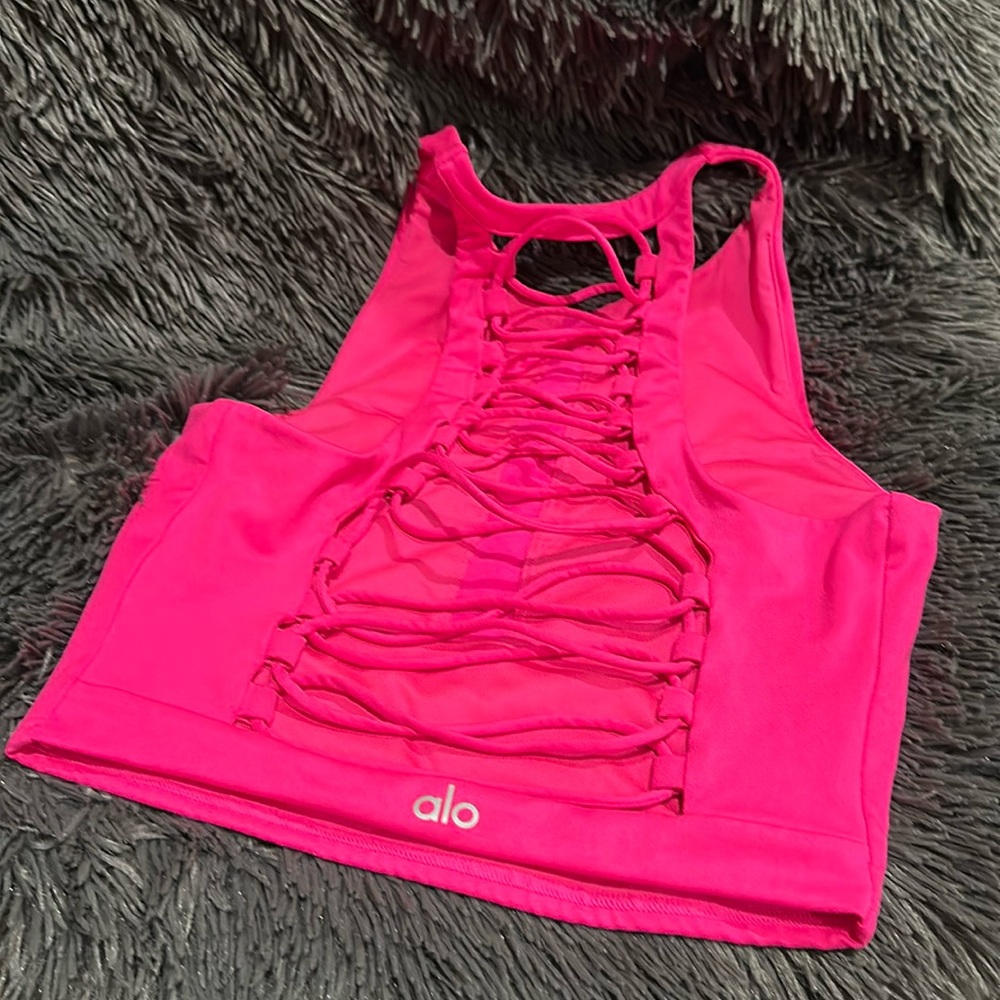 Alo Yoga Athletic Shorts Bra.